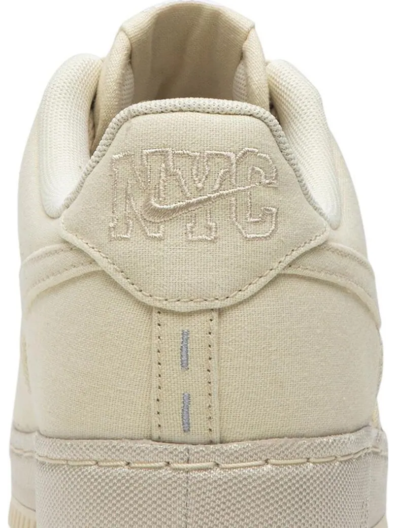 Кроссовки Nike Air Force 1 Low Canvas 'NYC Editions: Procell' — изображение 7 из 8, бежевый