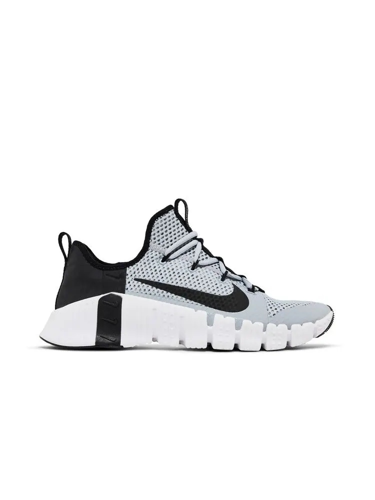 Кроссовки Nike Free Metcon 3 'Wolf Grey' — изображение 2 из 9, серый/черный/белый
