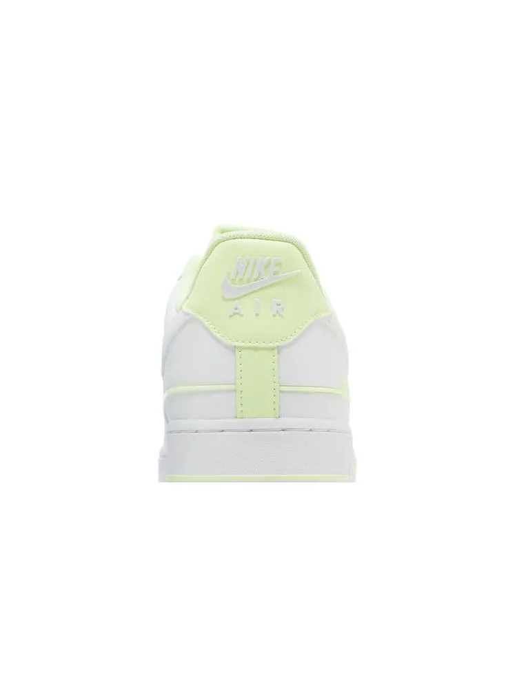 Кроссовки Nike Air Force 1 '07 LV8 'Double Air Pack - White Barely Volt' — изображение 8 из 9, белый//белый