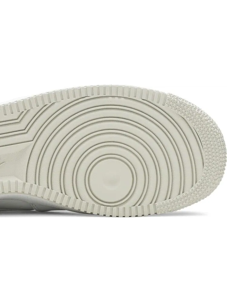 Кроссовки Nike Air Force 1 Low 'White Light Bone' — изображение 5 из 8, белый