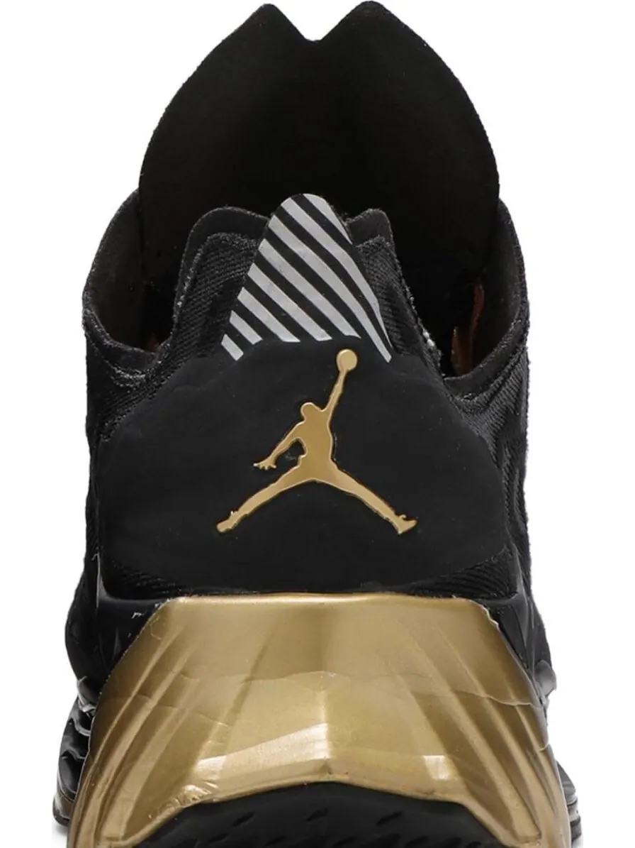Кроссовки Jordan Zoom Trunner Ultimate Black Metallic Gold — изображение 7 из 8, черный