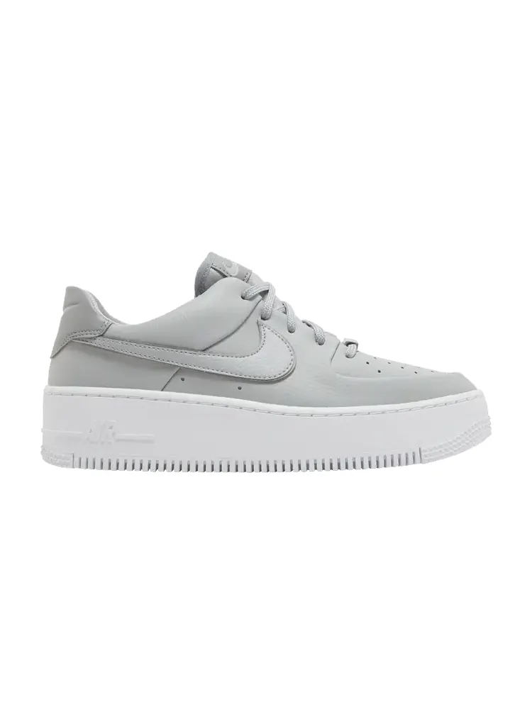 Кроссовки Nike Wmns Air Force 1 Sage Low 'Light Smoke Grey' — изображение 1 из 9