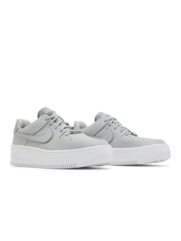 Кроссовки Nike Wmns Air Force 1 Sage Low 'Light Smoke Grey' — изображение 9 из 9