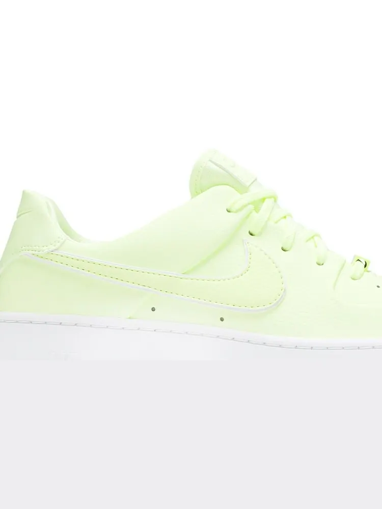 Кроссовки Nike Wmns Air Force 1 Sage Low 'Barely Volt' — изображение 2 из 8, зеленый