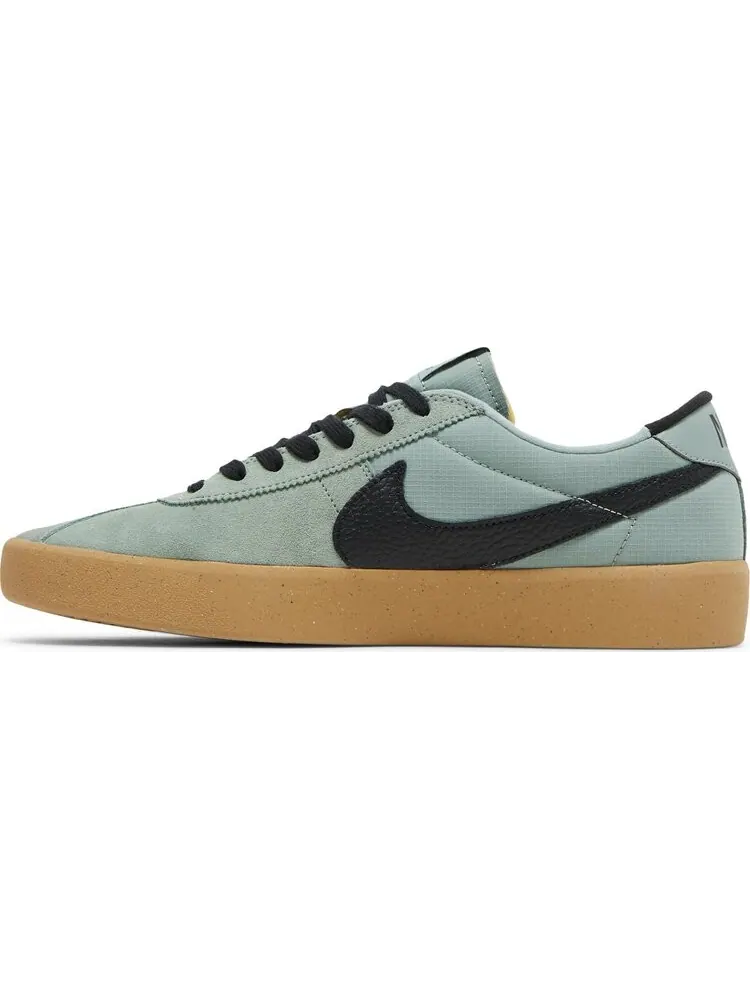 Кроссовки Nike Bruin React SB 'Jade Smoke Gum' — изображение 3 из 8, зеленый