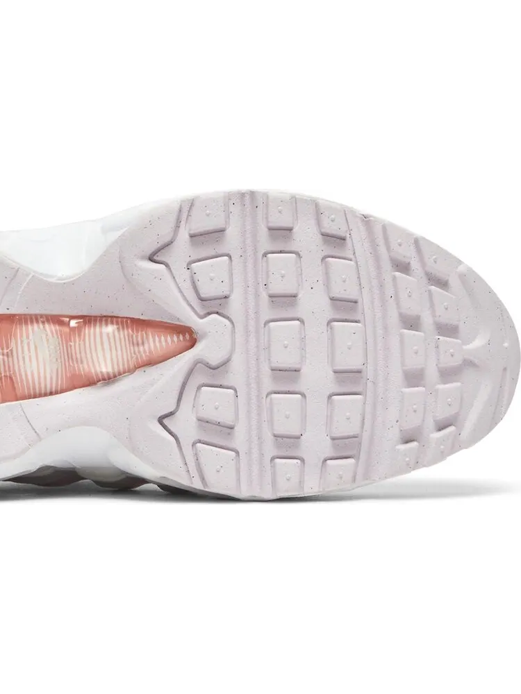 Кроссовки Nike Air Max 95 Recraft GS 'Light Violet Crimson Bliss' — изображение 5 из 8, белый