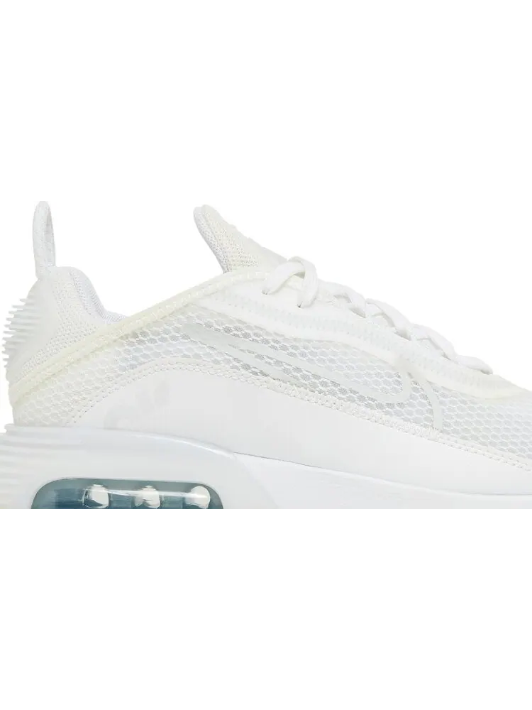 Кроссовки Nike Air Max 2090 GS 'Triple White' — изображение 2 из 8, белый