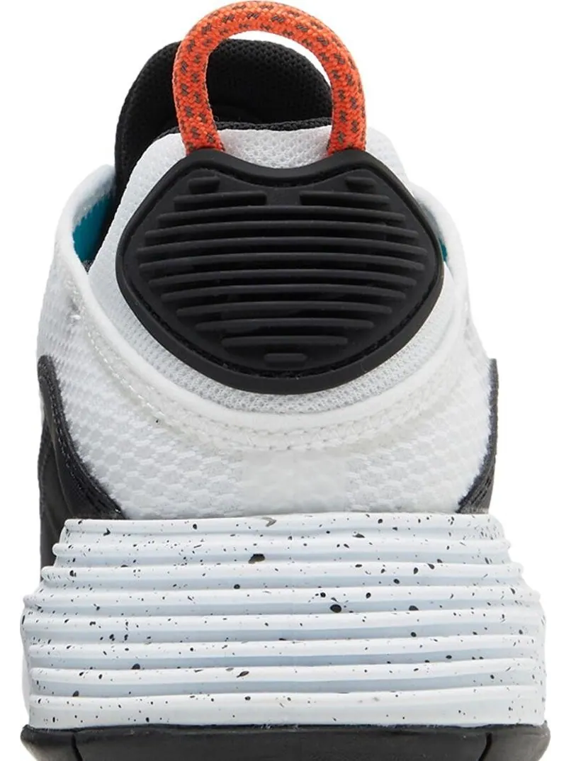 Кроссовки Nike Air Max 2090 GS 'White Turf Orange Speckled' — изображение 7 из 8, белый