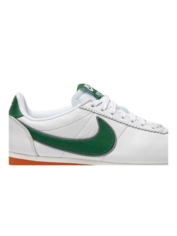 Кроссовки Nike Stranger Things x Cortez 'Hawkins High' — изображение 2 из 4, белый
