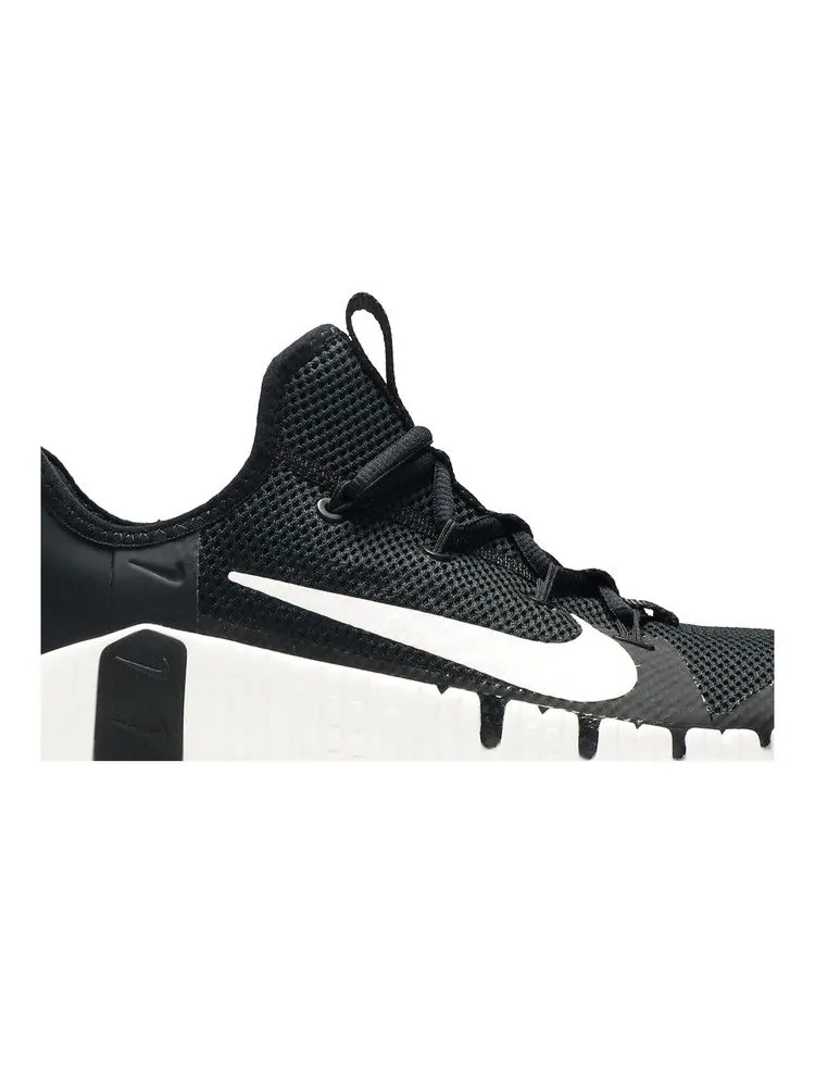 Кроссовки Nike Wmns Free Metcon 3 'Black' — изображение 3 из 9, черный/белый