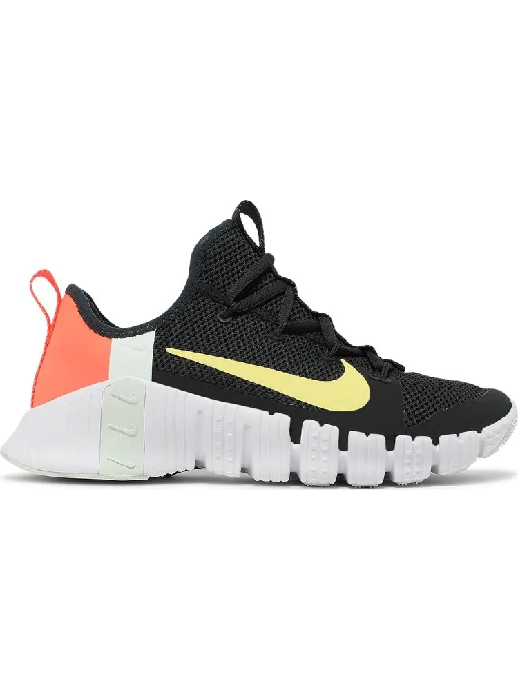 Кроссовки Nike Wmns Free Metcon 3 'Black Bright Mango' — изображение 1 из 8, черный