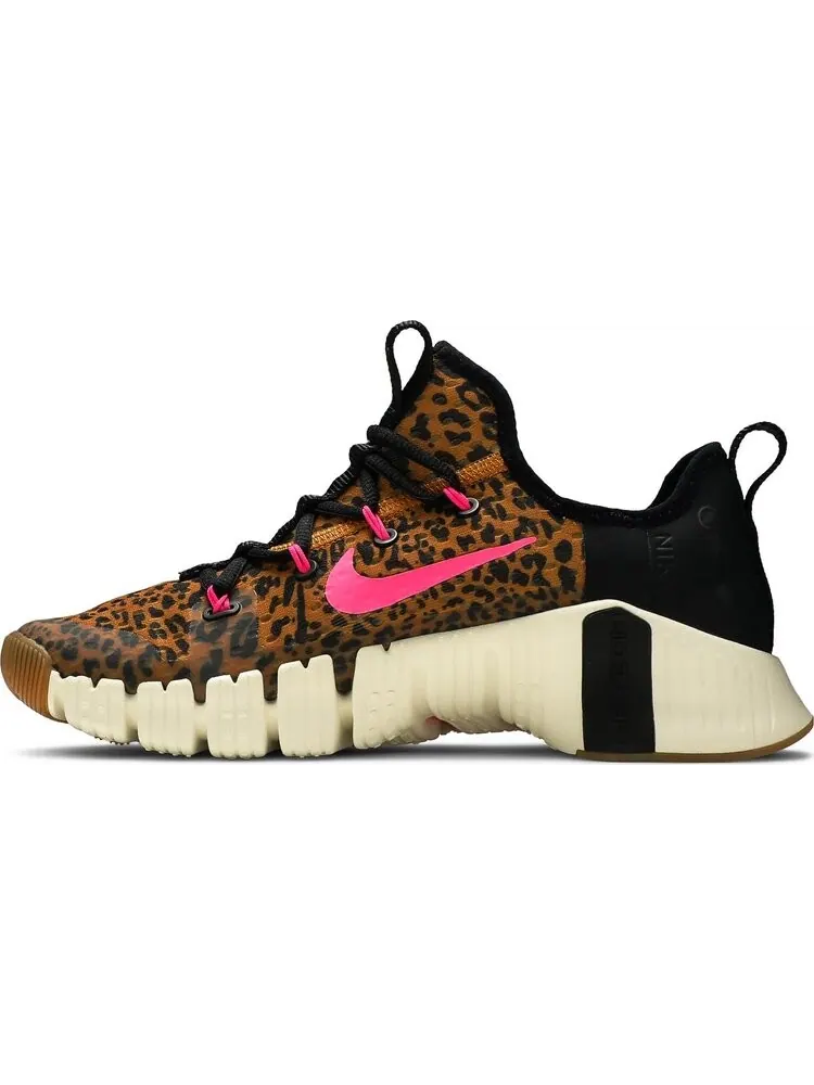 Кроссовки Nike Wmns Free Metcon 3 'Leopard Print' — изображение 3 из 8, коричневый