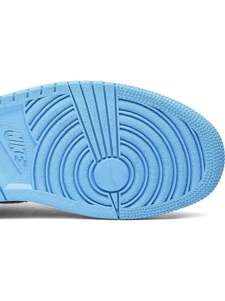 Кроссовки Air Jordan 1 Low SB 'Desert Ore' — изображение 5 из 8, бежевый