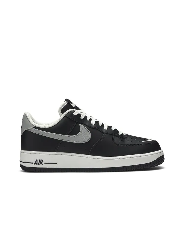 Кроссовки Nike Air Force 1 '07 LV8 'Swoosh' — изображение 1 из 4, черный