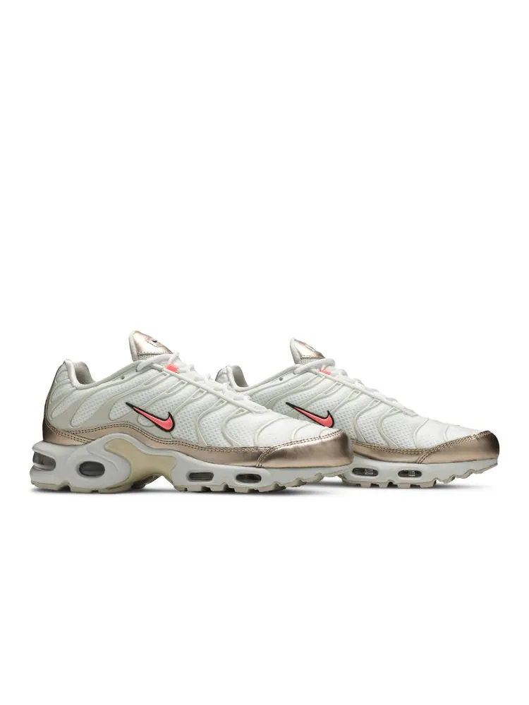 Кроссовки Wmns Air Max Plus 'Light Orewood Brown' — изображение 8 из 8, светлый коричневый