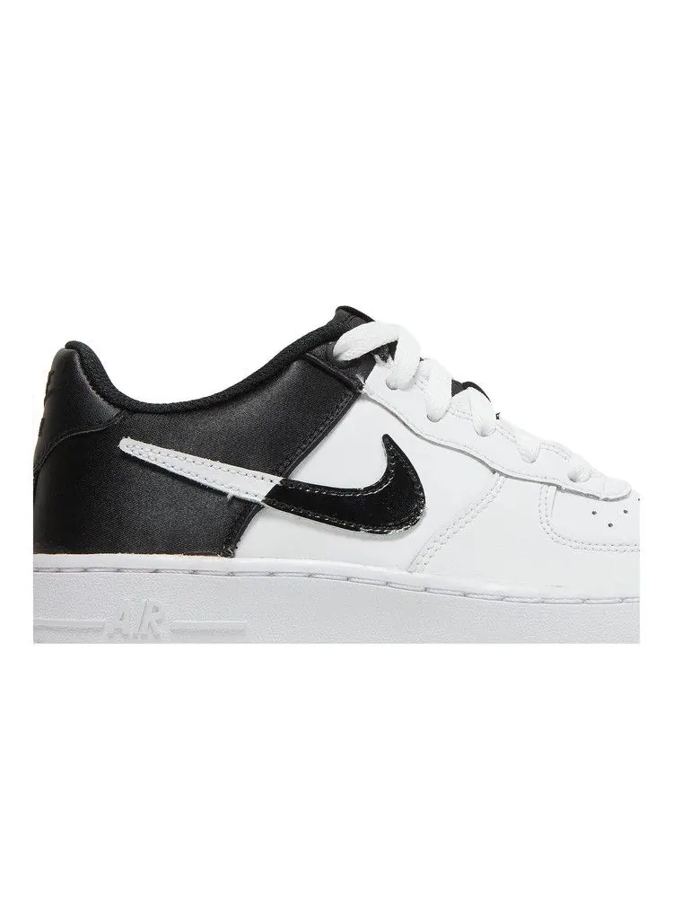 Кроссовки Nike Air Force 1 Low LV8 GS, Spurs — изображение 2 из 8, белый