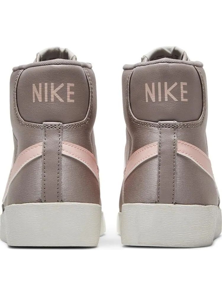 Кроссовки Nike Wmns Blazer Mid Premium 'Pumice Echo Pink' — изображение 6 из 8, серый