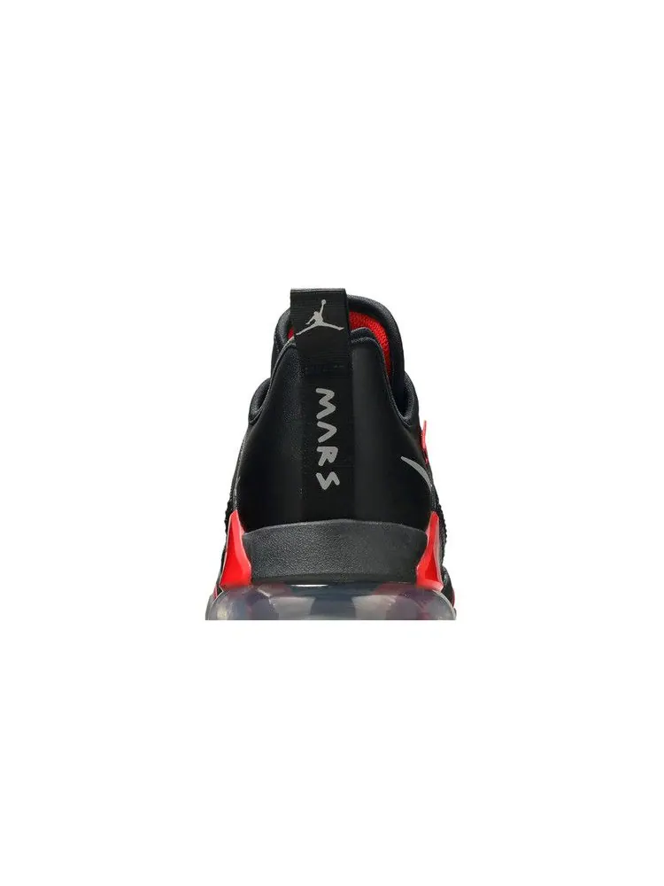 Кроссовки Air Jordan Jordan Mars 270 Low 'Bred' — изображение 8 из 9, черный