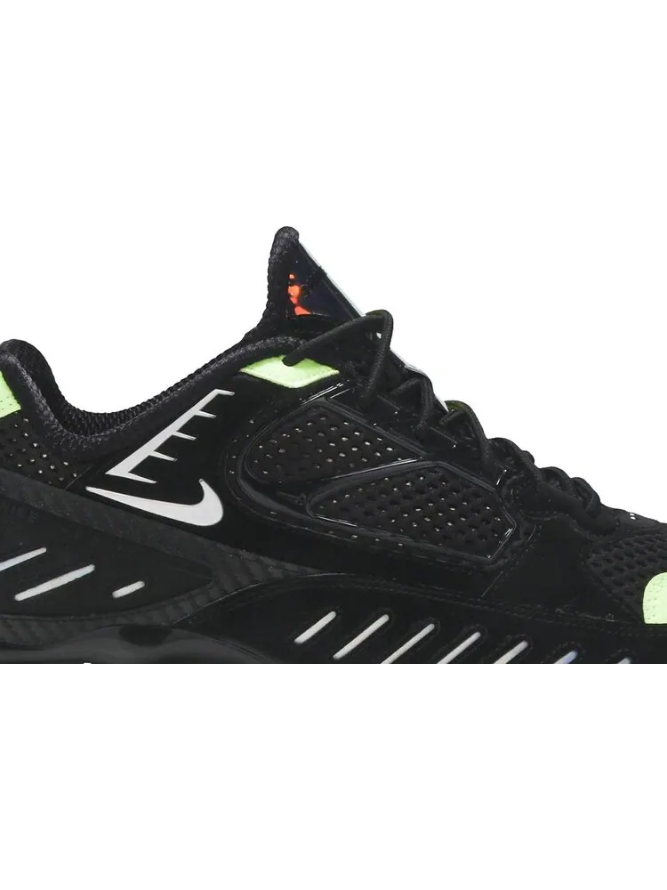 Кроссовки Nike Wmns Shox Enigma SP 'Lime Blast' — изображение 2 из 8, зеленый