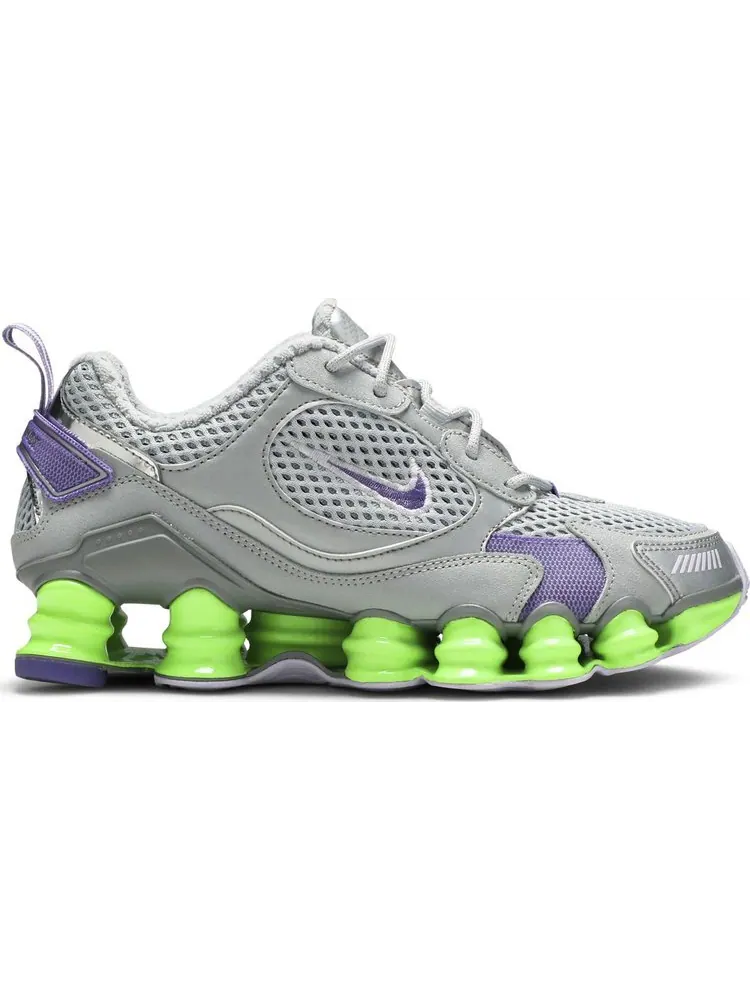 Кроссовки Nike Wmns Shox TL Nova 'Grey Neon' — изображение 1 из 8, серый
