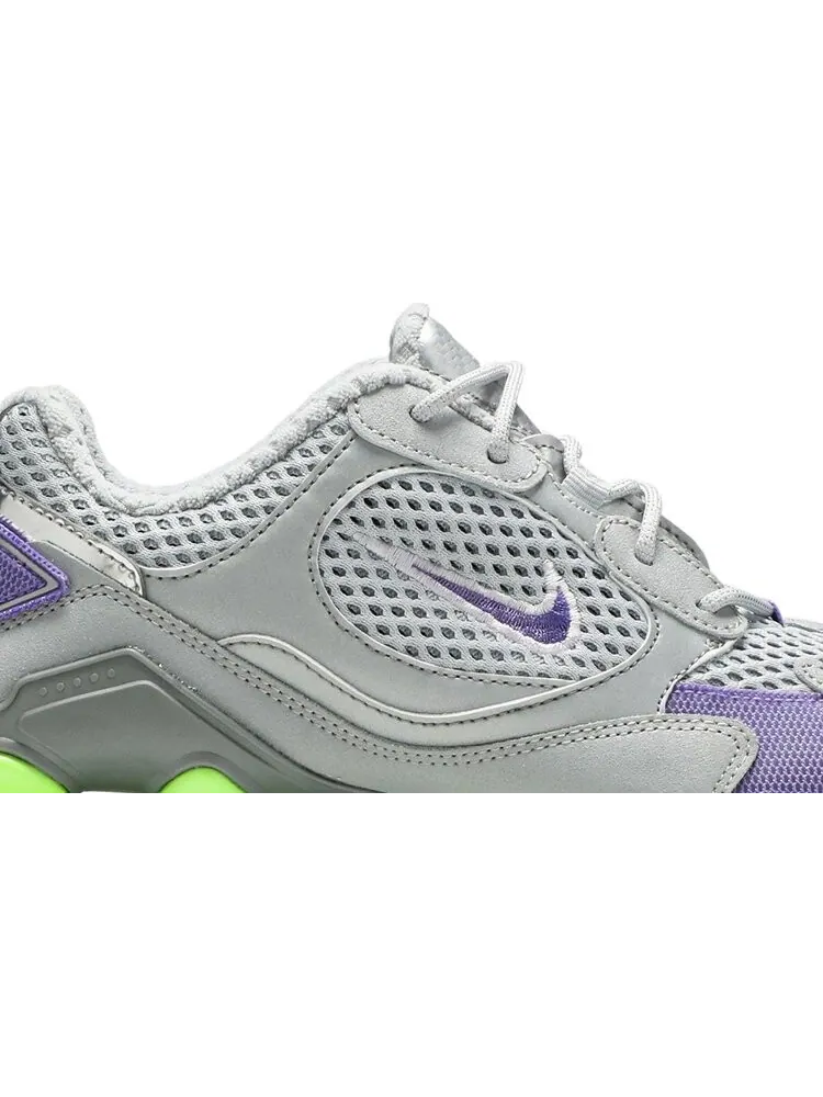 Кроссовки Nike Wmns Shox TL Nova 'Grey Neon' — изображение 2 из 8, серый