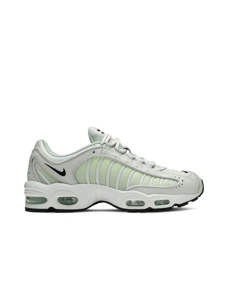 Кроссовки Nike Wmns Air Max Tailwind 4 'Pistachio Frost' — изображение 2 из 9, белый//черный
