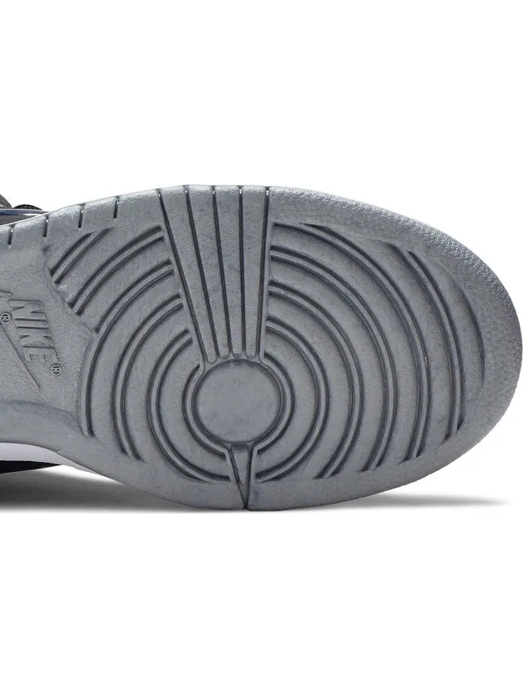 Кроссовки Nike Supreme x Dunk SB Low QS 'Metallic Silver' — изображение 5 из 8, серебряный