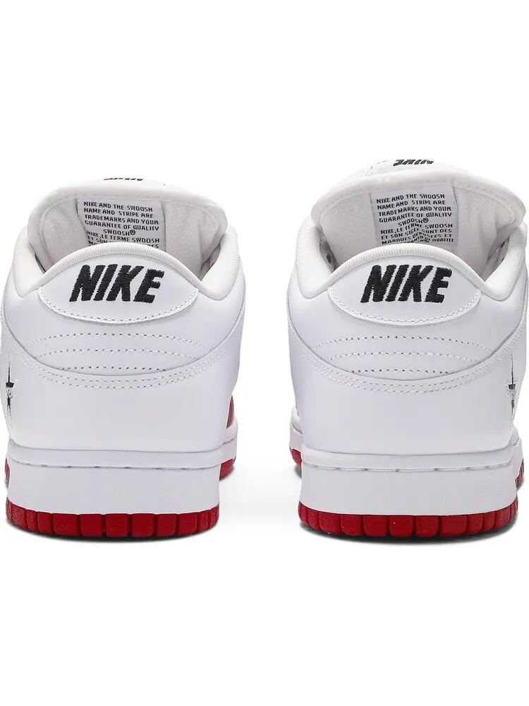 Кроссовки Nike Supreme x Dunk SB Low 'Varsity Red' — изображение 6 из 8, красный