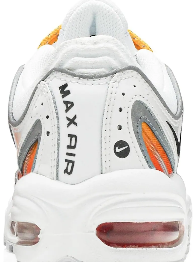 Кроссовки Nike Wmns Air Max Tailwind 4 NRG 'White University Gold' — изображение 7 из 8, золото