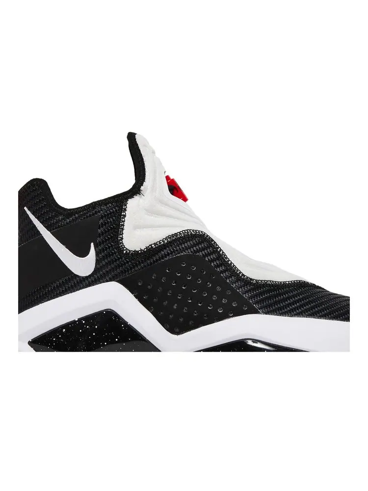 Кроссовки LeBron Soldier 14 'Black White' — изображение 2 из 8, белый