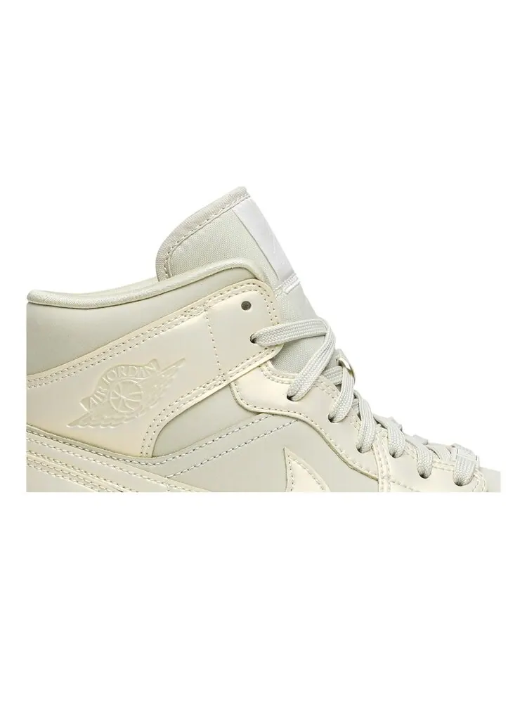 Кроссовки Air Jordan Wmns Air Jordan 1 Mid — изображение 2 из 4, желтый