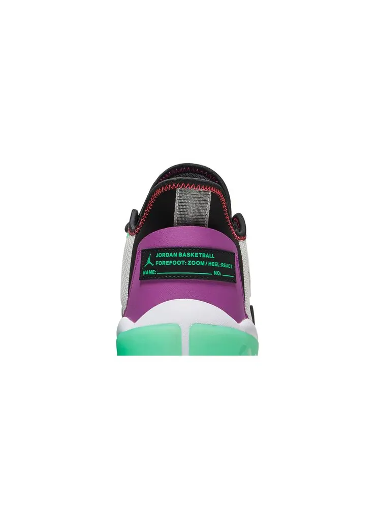 Кроссовки Jordan React Elevation 'White Hyper Violet' — изображение 7 из 8, белый фиолетовый
