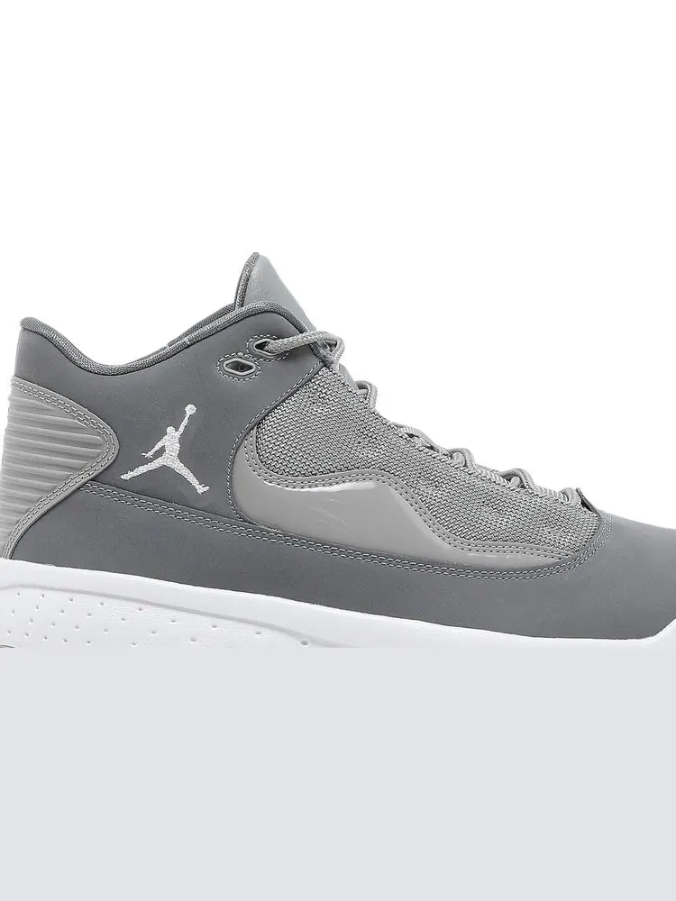 Кроссовки Jordan Max Aura 2 Medium Grey — изображение 2 из 8, серый