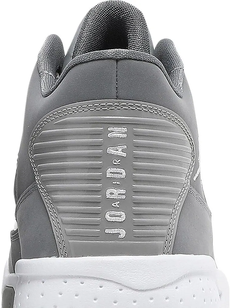 Кроссовки Jordan Max Aura 2 Medium Grey — изображение 7 из 8, серый