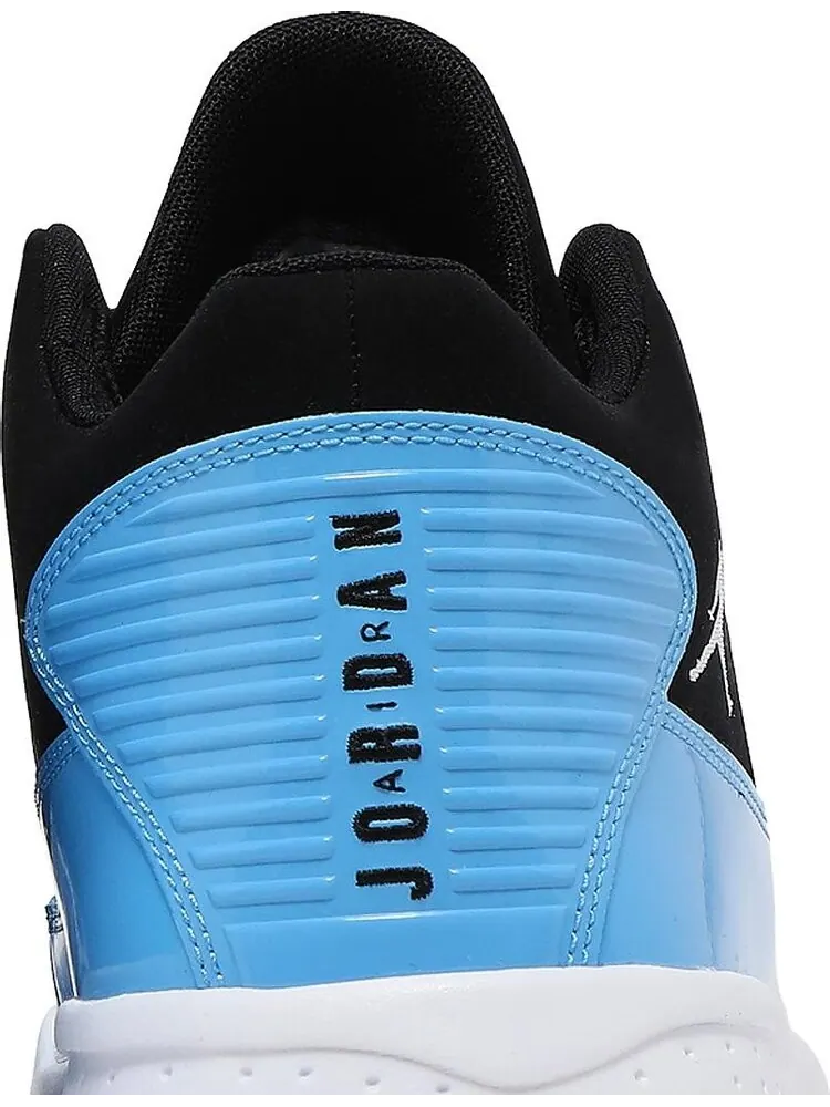 Кроссовки Jordan Max Aura 2 Black University Blue — изображение 7 из 8, черный