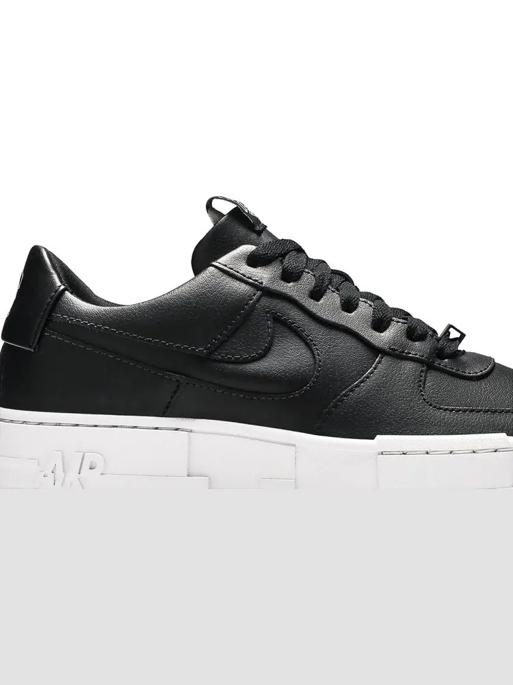 Женские кроссовки Nike Air Force 1 Pixel 'Black' — изображение 2 из 8, черный