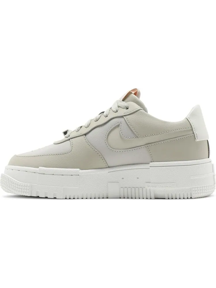 Кроссовки Nike Wmns Air Force 1 Pixel 'Light Stone' — изображение 3 из 8, бежевый