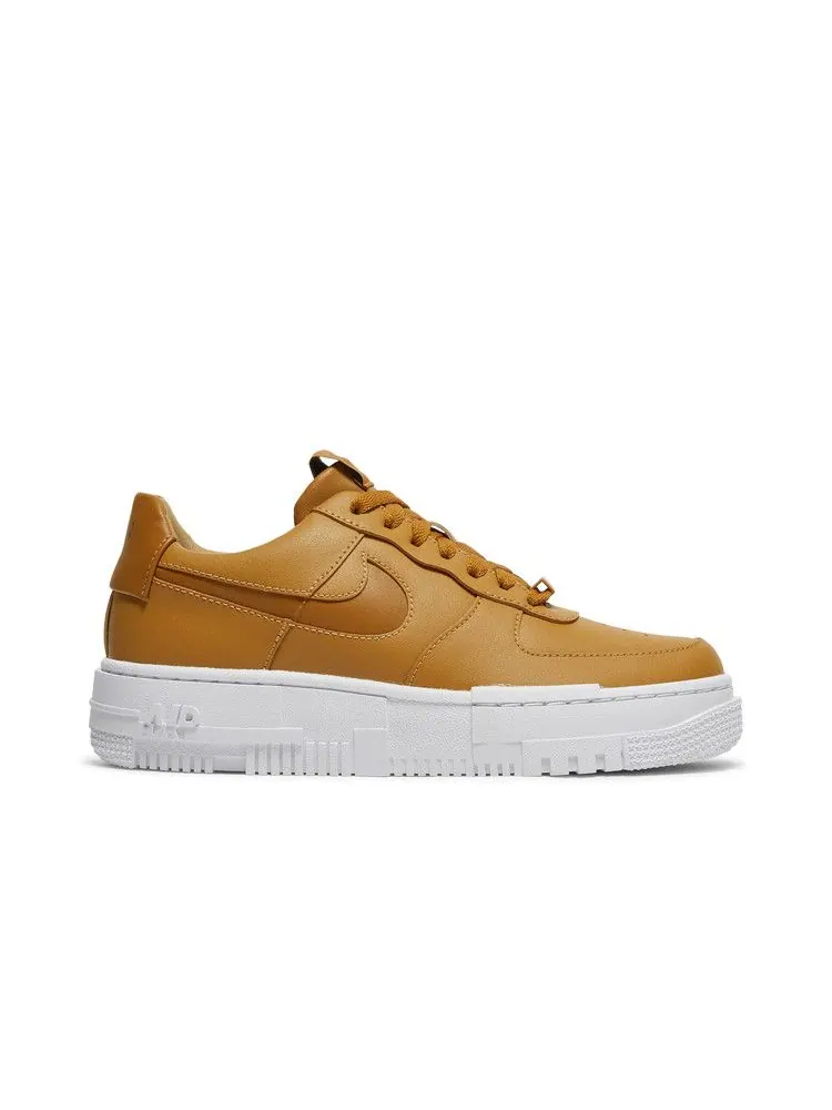 Кроссовки Nike Wmns Air Force 1 Pixel 'Wheat' — изображение 2 из 9, белый