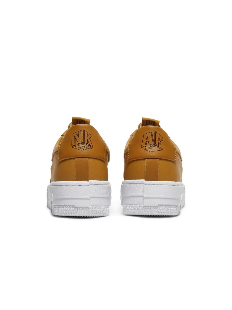 Кроссовки Nike Wmns Air Force 1 Pixel 'Wheat' — изображение 7 из 9, белый