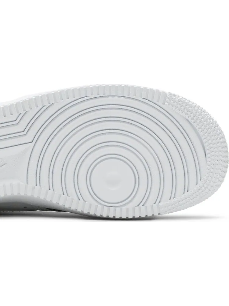 Кроссовки Nike Air Force 1 Low 'Misplaced Swoosh - White' — изображение 5 из 8, белый