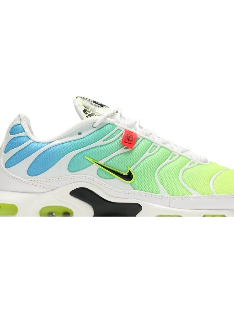 Кроссовки Nike Air Max Plus 'Worldwide Pack' — изображение 2 из 8, белый