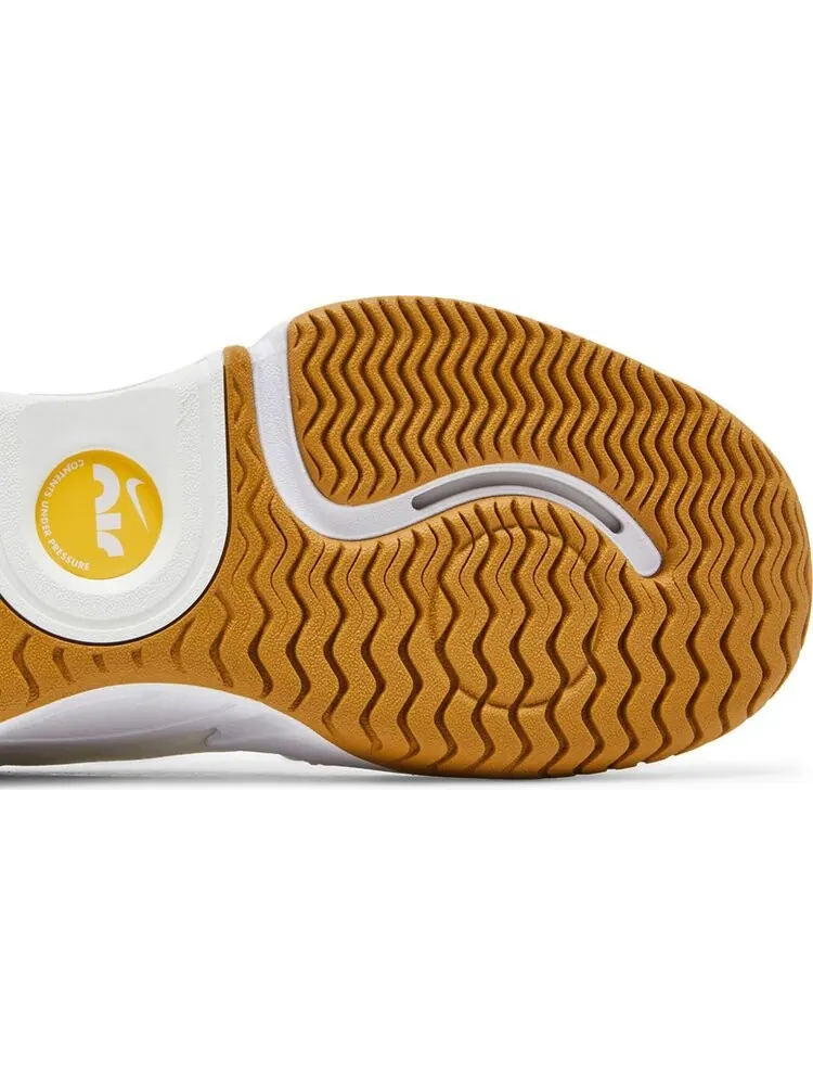 Кроссовки Nike NikeCourt Air Zoom GP Turbo 'Summit White University Gold' — изображение 5 из 8, белый