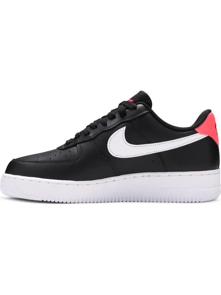 Кроссовки Nike Air Force 1 '07 Low 'Worldwide Pack - Black Flash Crimson' — изображение 3 из 8, черный