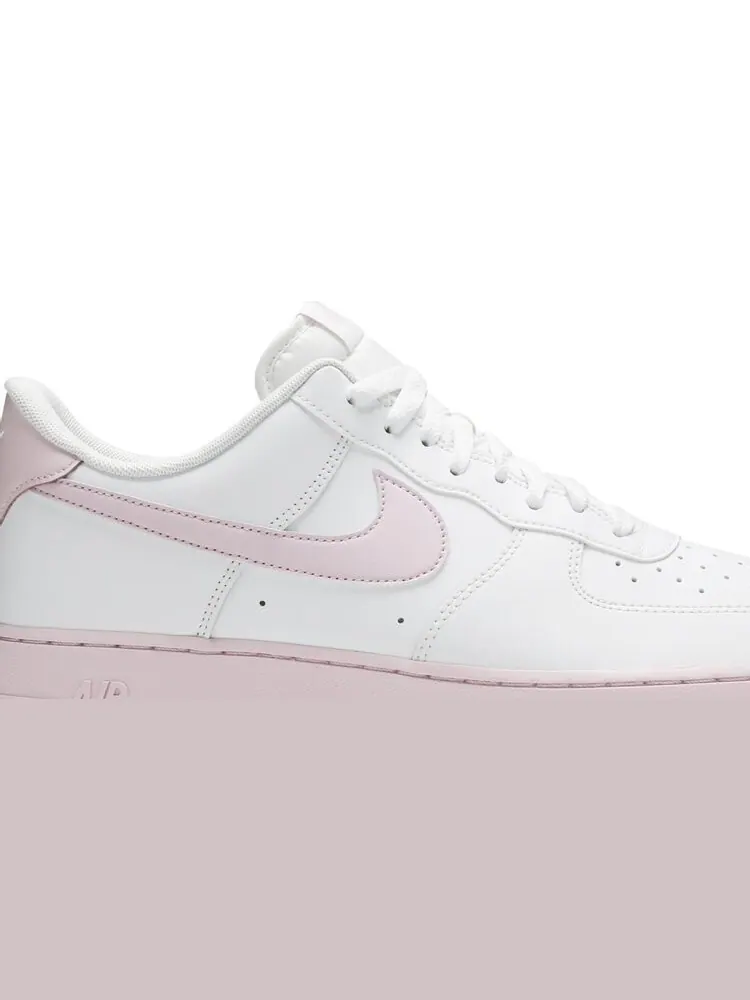 Кроссовки Nike Air Force 1 '07 Low 'White Pink Sole' — изображение 2 из 8, белый