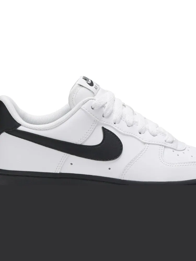 Кроссовки Nike Air Force 1 Low 'White Black Sole' — изображение 2 из 8, белый