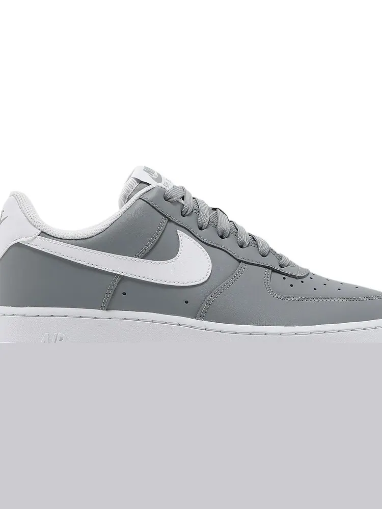 Кроссовки Nike Air Force 1 Low 'Wolf Grey' — изображение 2 из 8, серый