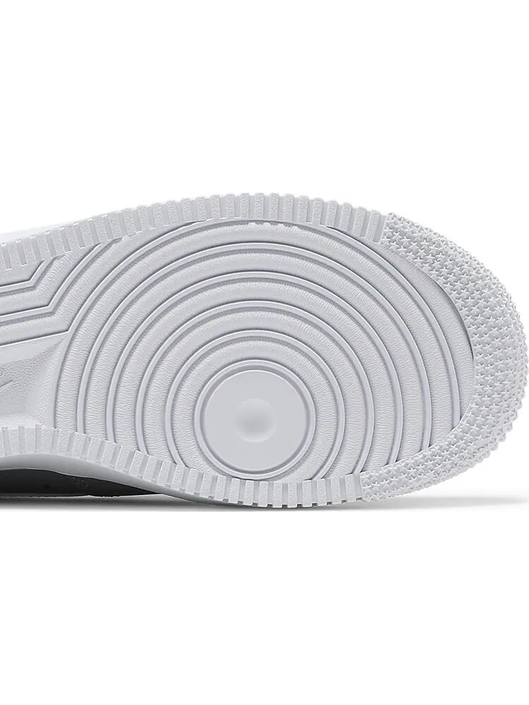 Кроссовки Nike Air Force 1 Low 'Wolf Grey' — изображение 5 из 8, серый
