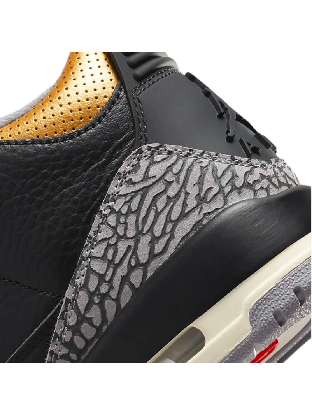 Кроссовки Air Jordan 3 Retro: Классика в Черном и Золотом — изображение 9 из 9, черный