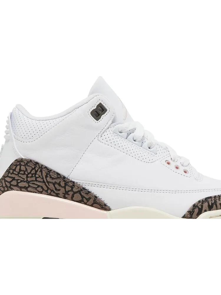 Кроссовки Wmns Air Jordan 3 Retro Neapolitan — изображение 2 из 10, белый