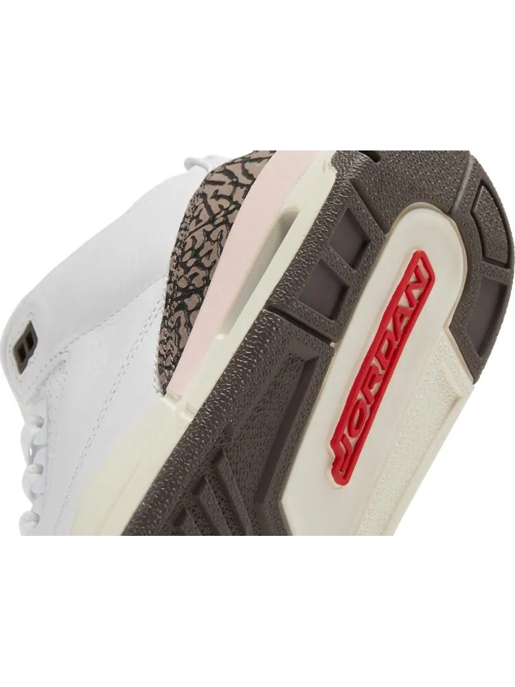 Кроссовки Wmns Air Jordan 3 Retro Neapolitan — изображение 10 из 10, белый